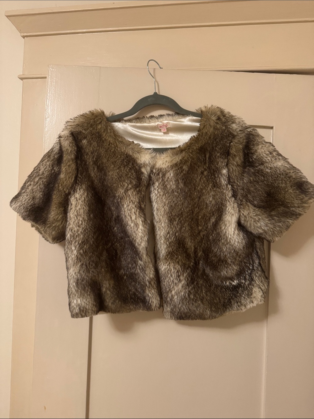 Faux Fur Cropped Short Sleeve Jacket - Brown Tones